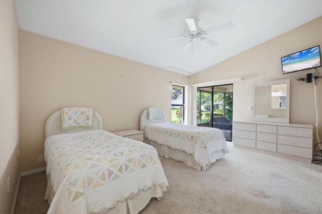 214 SOUTHAMPTON DRIVE 327, Venice, FL 34293