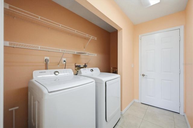 214 SOUTHAMPTON DRIVE 327, Venice, FL 34293