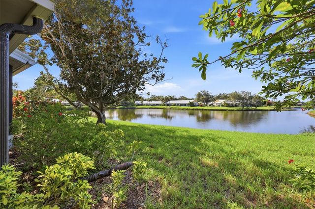 214 SOUTHAMPTON DRIVE 327, Venice, FL 34293