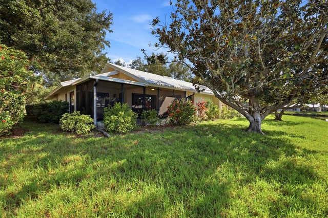 214 SOUTHAMPTON DRIVE 327, Venice, FL 34293