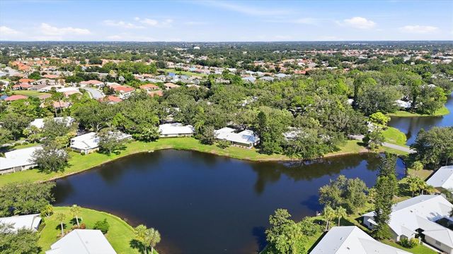 214 SOUTHAMPTON DRIVE 327, Venice, FL 34293