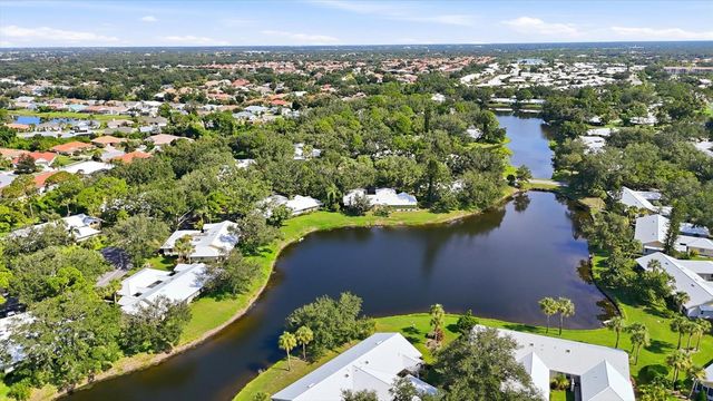 214 SOUTHAMPTON DRIVE 327, Venice, FL 34293