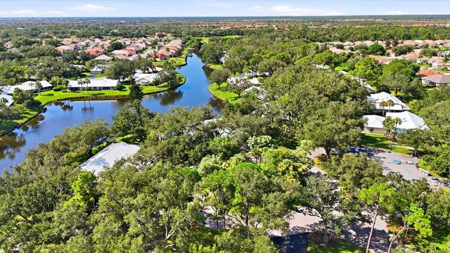 214 SOUTHAMPTON DRIVE 327, Venice, FL 34293