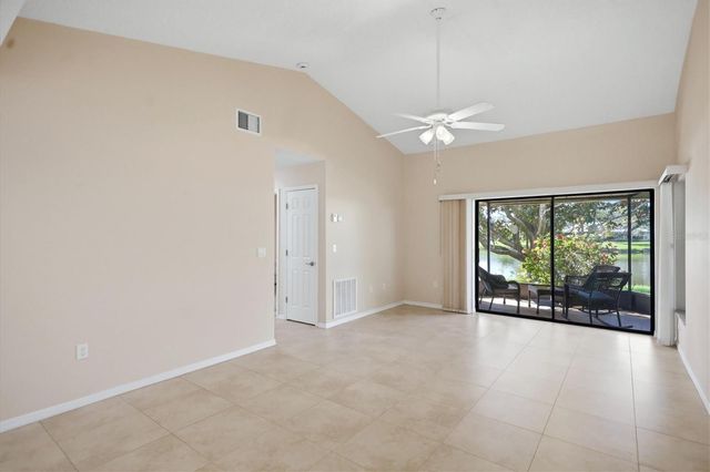 214 SOUTHAMPTON DRIVE 327, Venice, FL 34293
