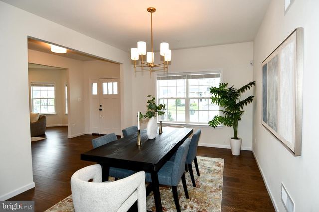 2710 HILLFIELD DR, Frederick, MD 21702