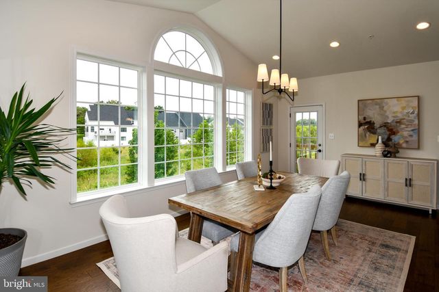 2710 HILLFIELD DR, Frederick, MD 21702