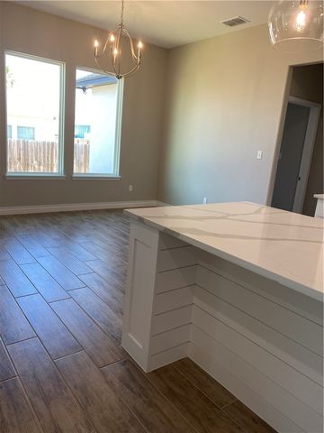 15402 Dyna St, Corpus Christi, TX 78418