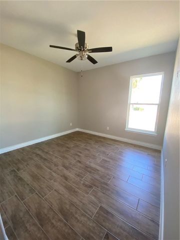 15402 Dyna St, Corpus Christi, TX 78418