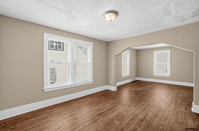 6107 Spencer Street, Omaha, NE 68104