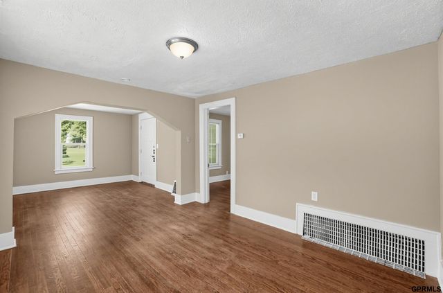 6107 Spencer Street, Omaha, NE 68104
