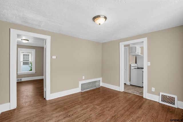 6107 Spencer Street, Omaha, NE 68104
