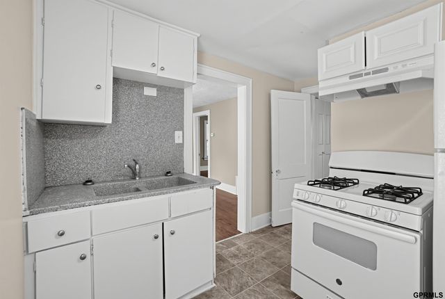 6107 Spencer Street, Omaha, NE 68104