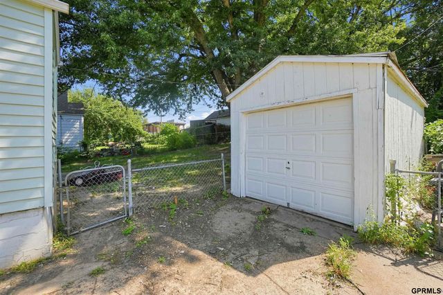 6107 Spencer Street, Omaha, NE 68104