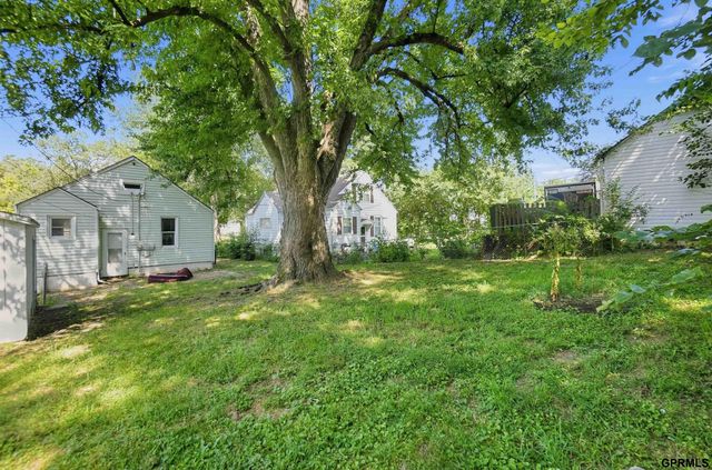6107 Spencer Street, Omaha, NE 68104