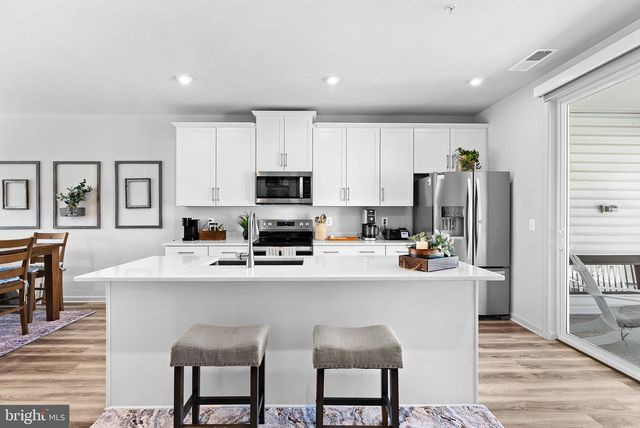 2612 NEABSCO COMMON PL, Woodbridge, VA 22191