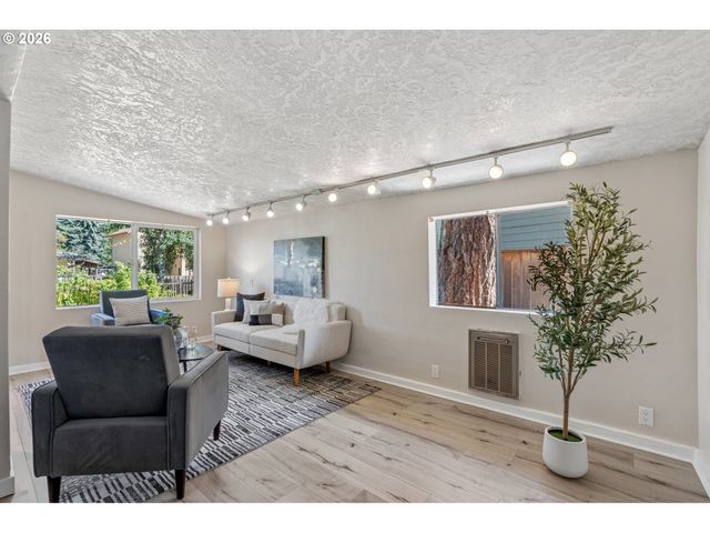 2875 Se 174TH Ave, Portland, OR 97236