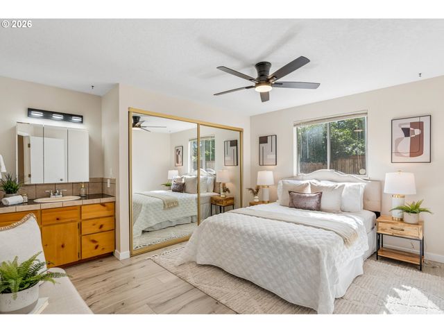 2875 Se 174TH Ave, Portland, OR 97236
