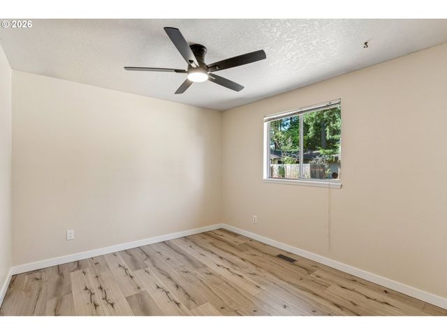 2875 Se 174TH Ave, Portland, OR 97236