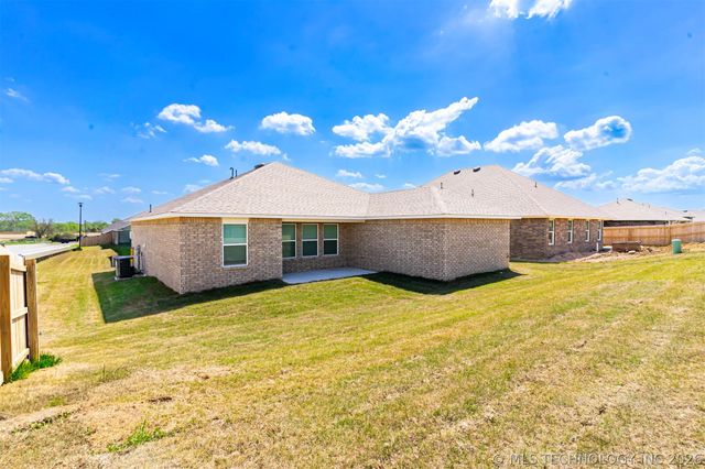 202 S 26th Street, Collinsville, OK 74021