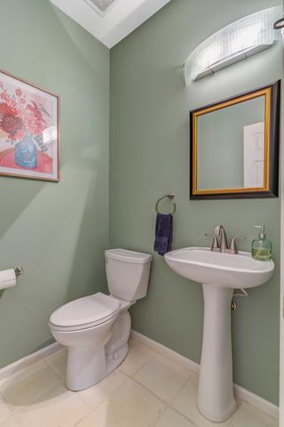 501 Sandy Cv, Old Hickory, TN 37138