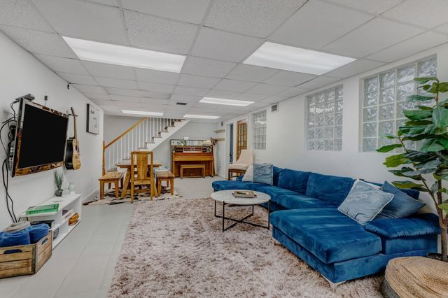 501 Sandy Cv, Old Hickory, TN 37138