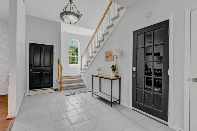 501 Sandy Cv, Old Hickory, TN 37138