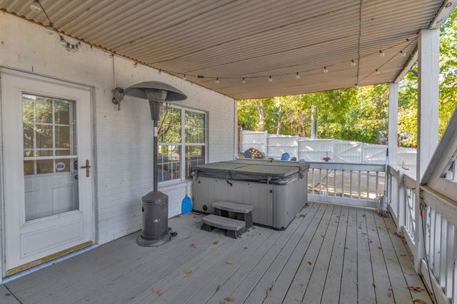 501 Sandy Cv, Old Hickory, TN 37138