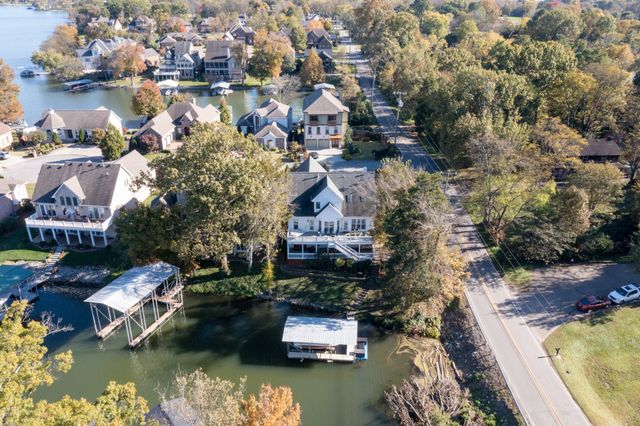 501 Sandy Cv, Old Hickory, TN 37138