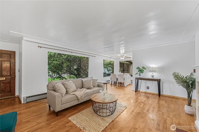 516 N 5th Avenue SW, Tumwater, WA 98512