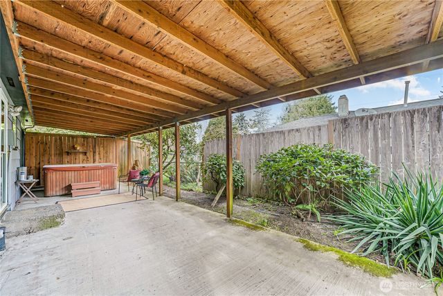 516 N 5th Avenue SW, Tumwater, WA 98512