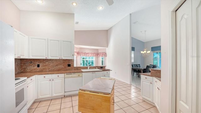 8928 WHITEMARSH AVENUE, Sarasota, FL 34238