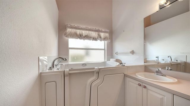 8928 WHITEMARSH AVENUE, Sarasota, FL 34238