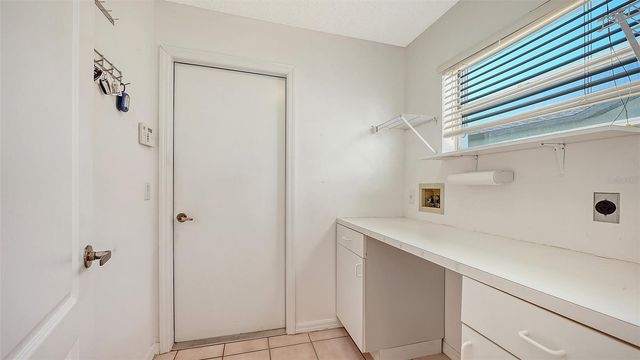 8928 WHITEMARSH AVENUE, Sarasota, FL 34238