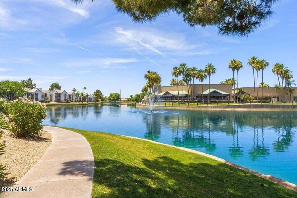 Image 28 of property listing at 1825 W RAY Road 2082, Chandler, AZ 85224