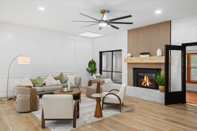 213 Westpark Drive S, Mckinney, TX 75072