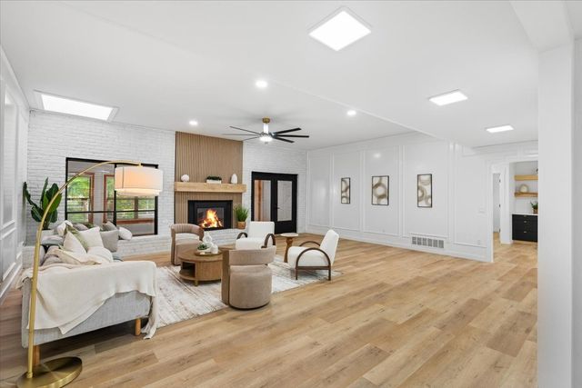 213 Westpark Drive S, Mckinney, TX 75072