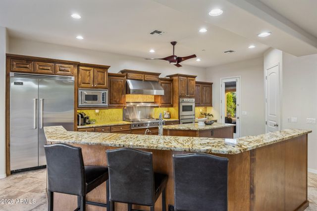 3950 E PATRICK Lane, Phoenix, AZ 85050