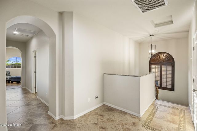 3950 E PATRICK Lane, Phoenix, AZ 85050