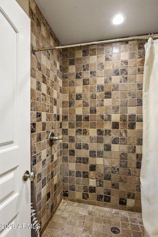 3950 E PATRICK Lane, Phoenix, AZ 85050