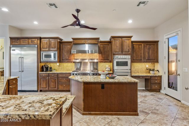 3950 E PATRICK Lane, Phoenix, AZ 85050