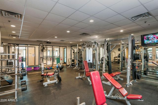 3950 E PATRICK Lane, Phoenix, AZ 85050