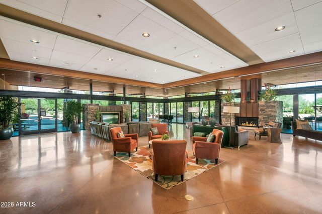 3950 E PATRICK Lane, Phoenix, AZ 85050
