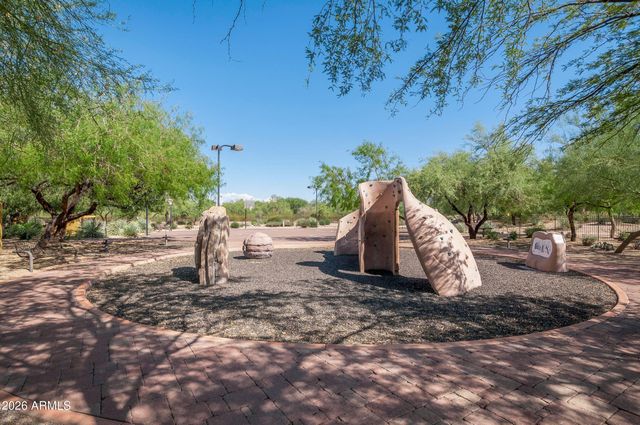 3950 E PATRICK Lane, Phoenix, AZ 85050