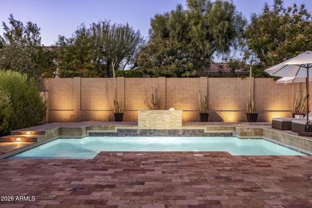 3950 E PATRICK Lane, Phoenix, AZ 85050