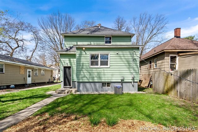 817 W Dale Avenue, Muskegon, MI 49441