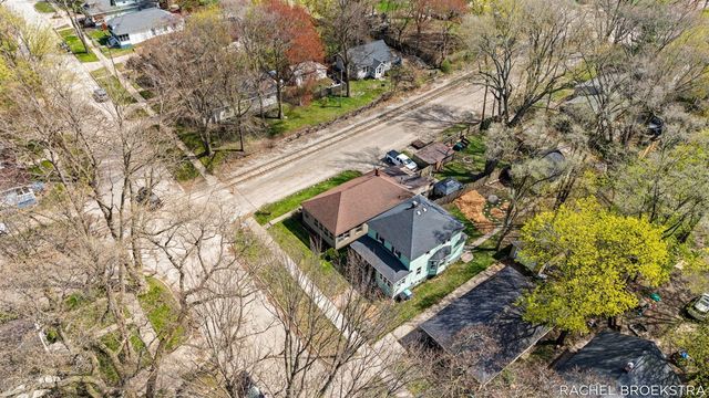 817 W Dale Avenue, Muskegon, MI 49441