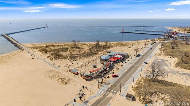 817 W Dale Avenue, Muskegon, MI 49441