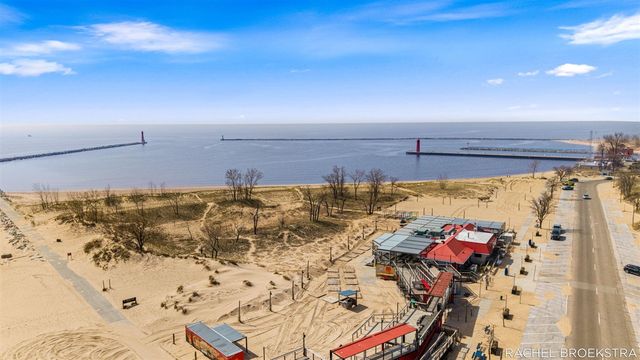 817 W Dale Avenue, Muskegon, MI 49441