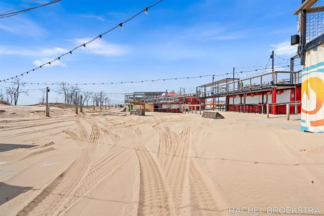 817 W Dale Avenue, Muskegon, MI 49441