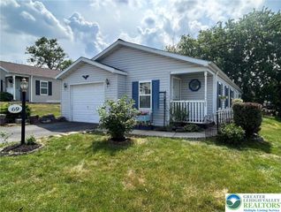 69 penny Lane, Forks Twp, PA 18040